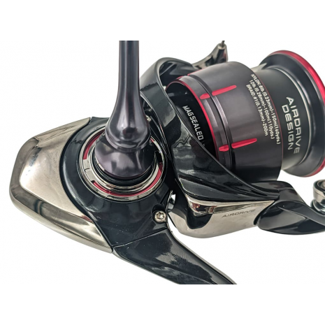 Reels 23 Daiwa Fuego LT