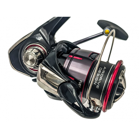 Reels 23 Daiwa Fuego LT