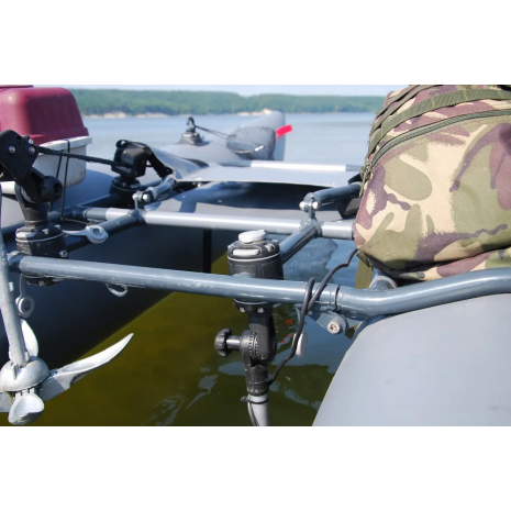 BORIKA FASTen FMr132 Mounting System for Ø30–32 mm Pipes